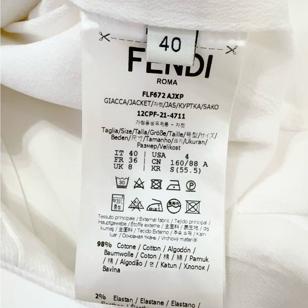 Fendi Women's White Blazer with Belt - Picture 4 of 4